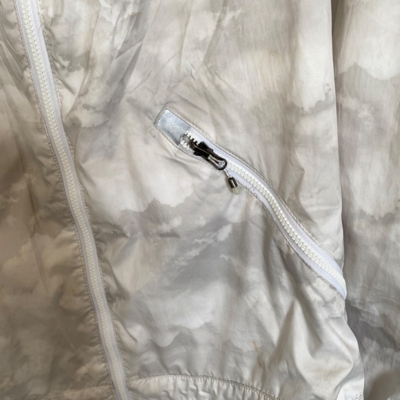 LULULEMON Miss Misty Jacket II, 2, White and Gray - Picture 14 of 16